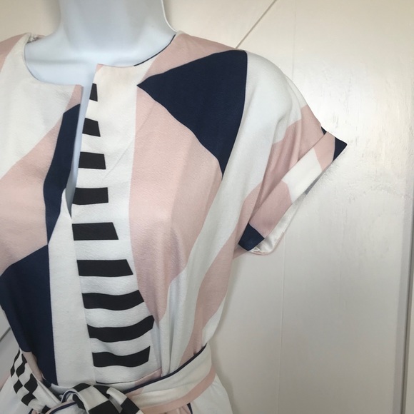 Geometric short sleeve midi dress - Picture 4 of 6